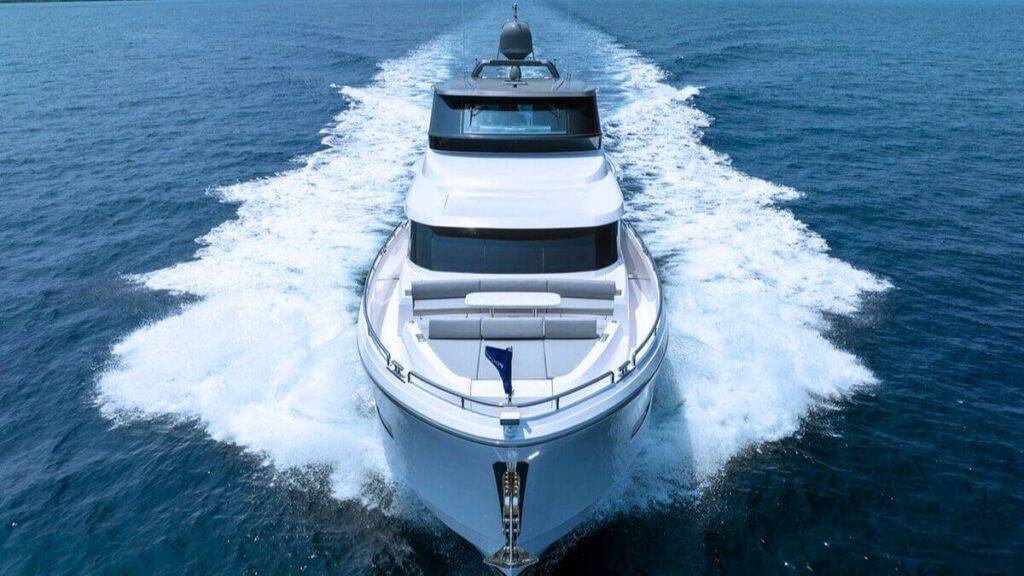 Horizon Yachts V74 İncelemesi: Lüks Deniz Seyahatinin Zirvesi